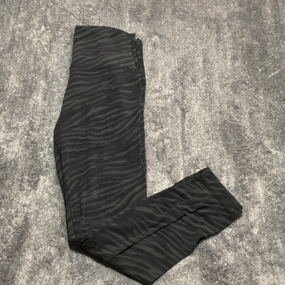 EUC Lululemon Black Zebra Print Leggings